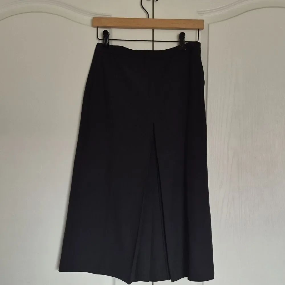 Banana Republic Classic Black A-Line Skirt